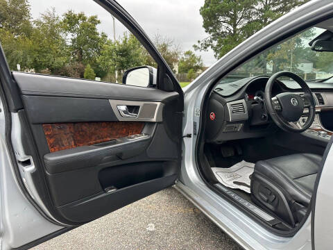 2010 Jaguar XF Premium