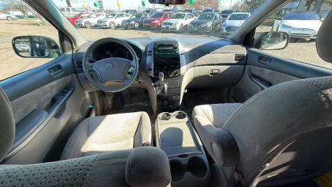 2008 Toyota Sienna