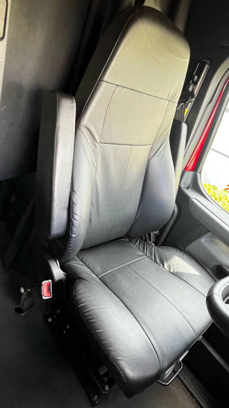 2021 Freightliner Cascadia