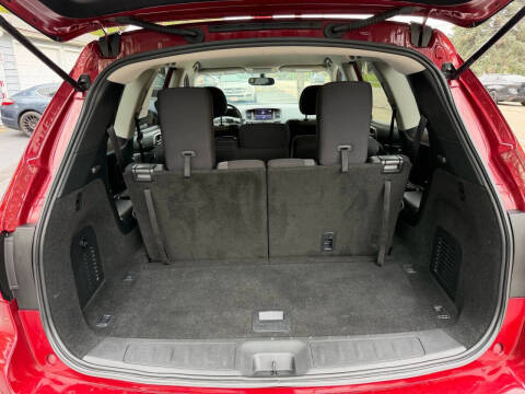 2020 Nissan Pathfinder SV