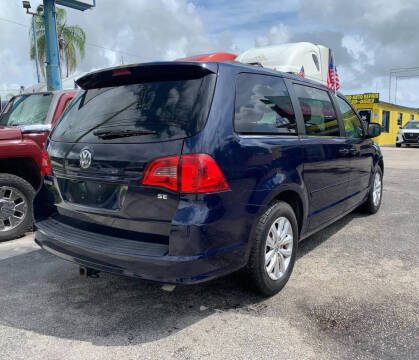 2014 Volkswagen Routan