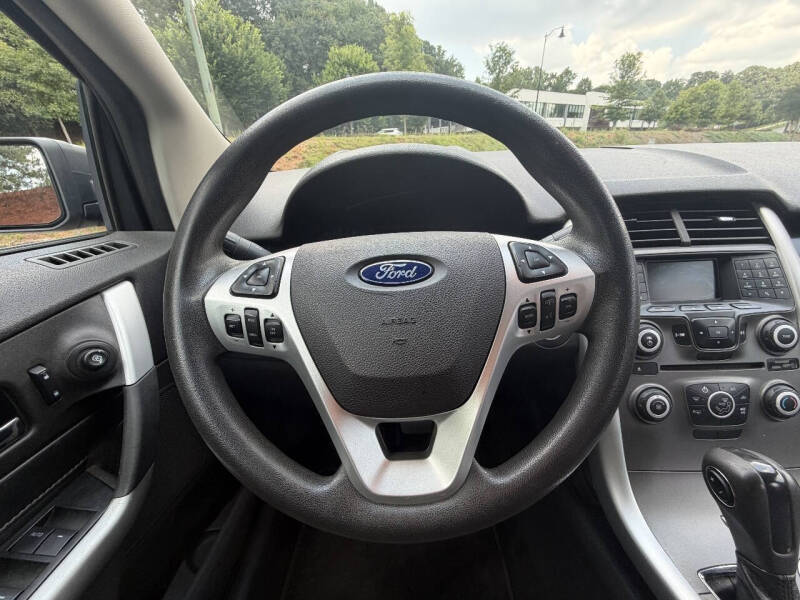 2013 Ford Edge SE