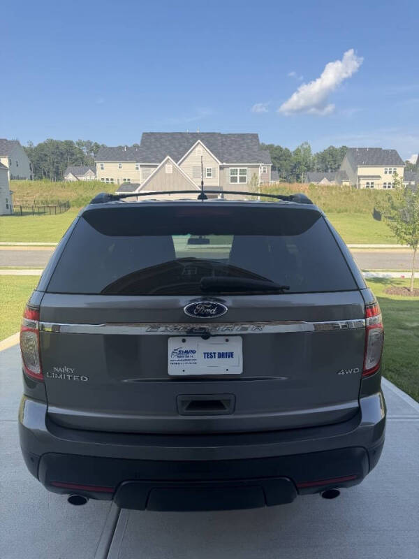 2011 Ford Explorer Limited