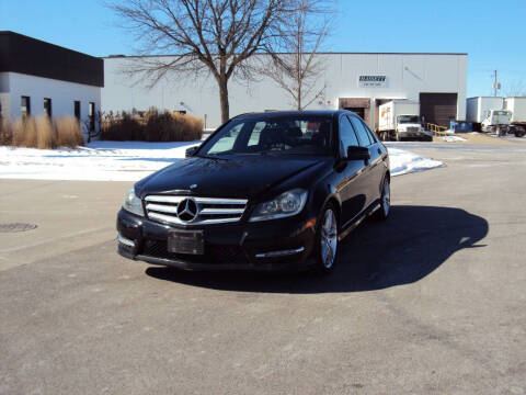 2012 Mercedes-Benz C-Class for sale at ARIANA MOTORS INC in Addison IL