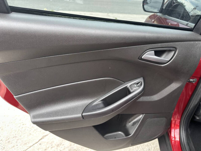 2016 Ford Focus SE