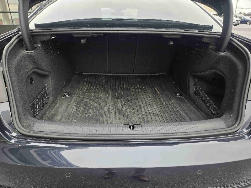 2017 Audi A4 2.0T quattro Premium Plus