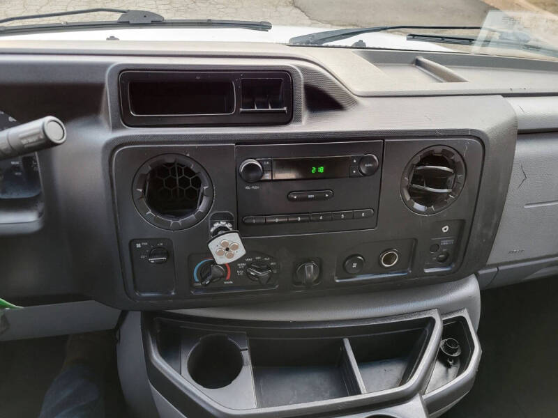2014 Ford E-Series E-250