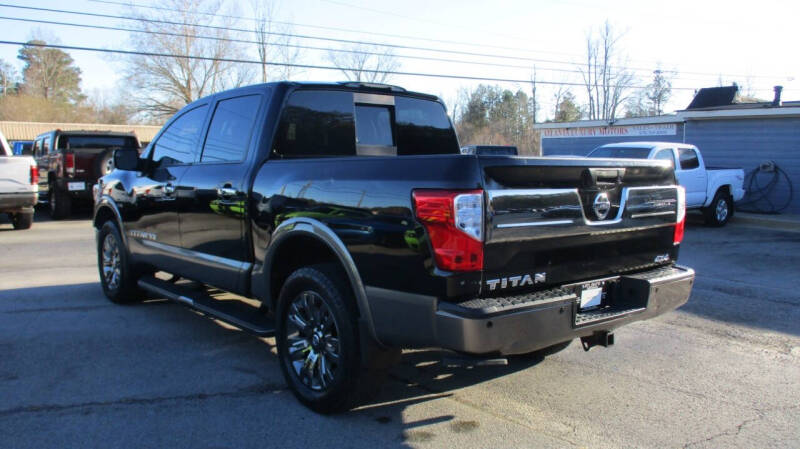 2018 Nissan Titan Platinum Reserve