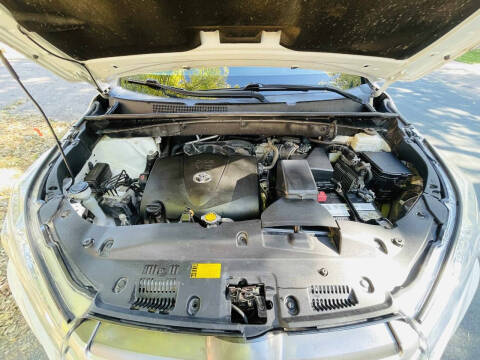 2017 Toyota Highlander LE Plus