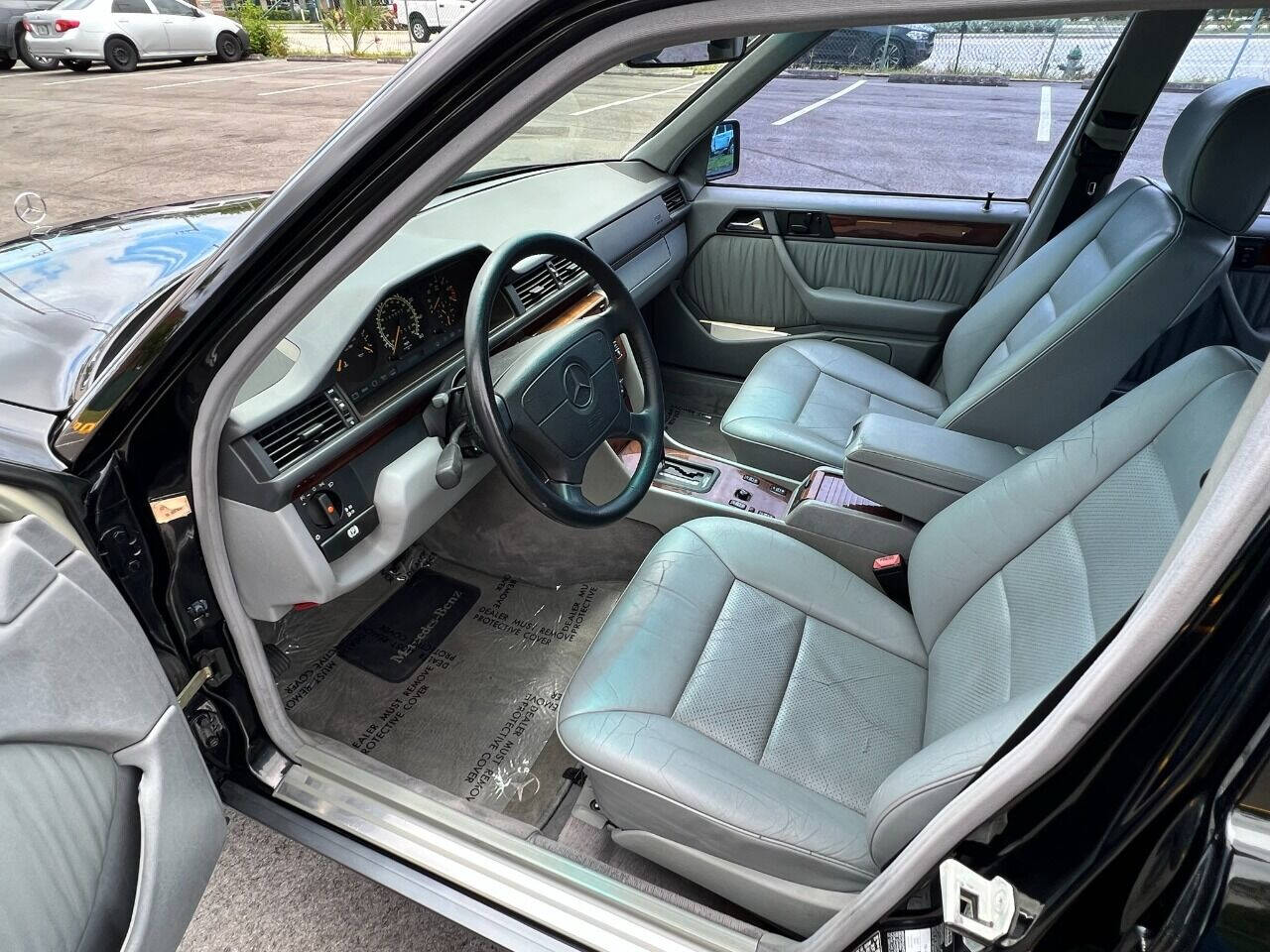 1994 Mercedes-Benz E-Class  - $12,900