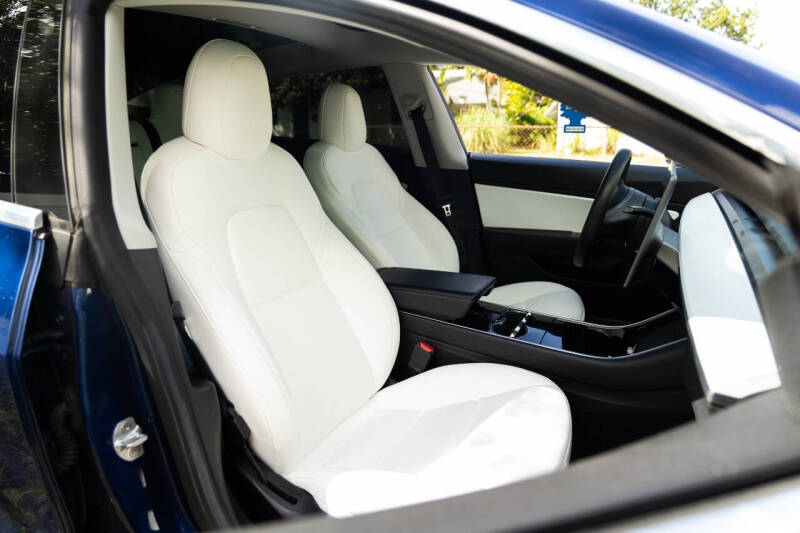 2020 Tesla Model 3 Standard Range