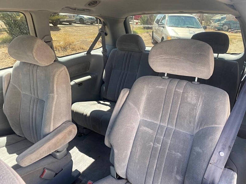 2002 Toyota Sienna LE