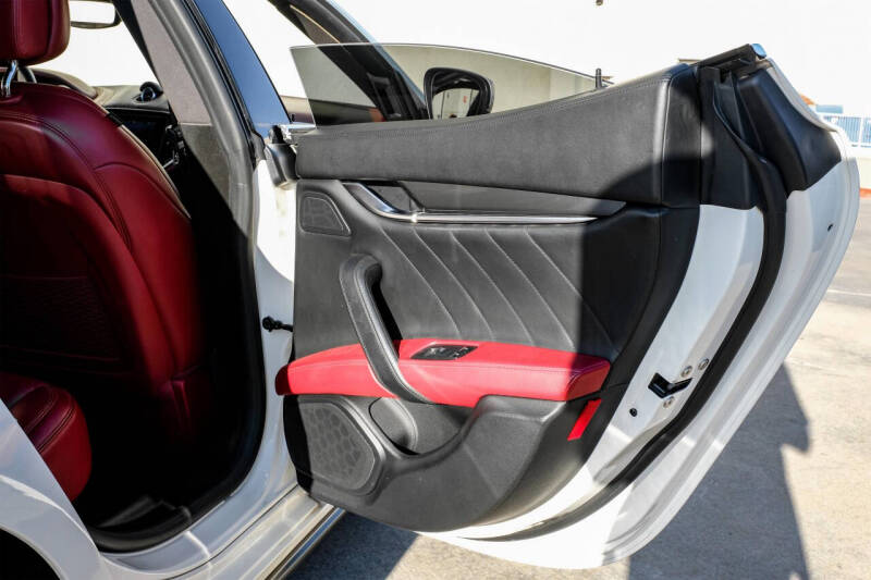 2019 Maserati Ghibli S