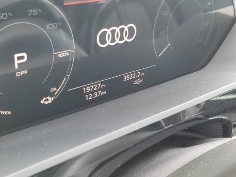 2024 Audi Q8 e-tron quattro Premium Plus