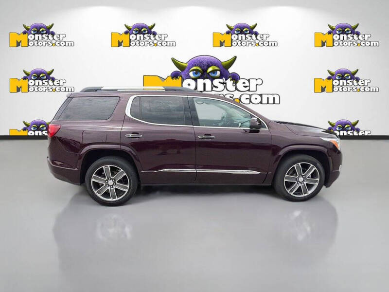 2017 GMC Acadia Denali