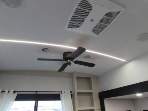 2025 Forest River 38 VERANDA