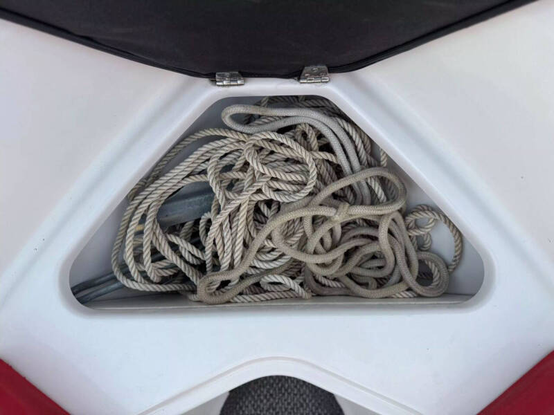 2013 Four Winns 200H