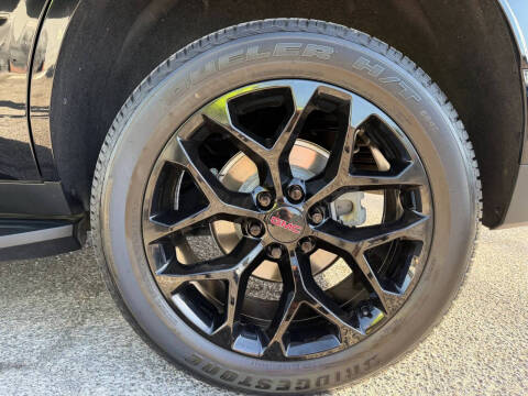 2021 GMC Yukon SLT