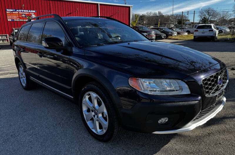 2016 Volvo XC70 for sale at USA AUTO CENTER in Austin TX