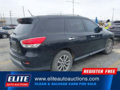 2016 Nissan Pathfinder SV