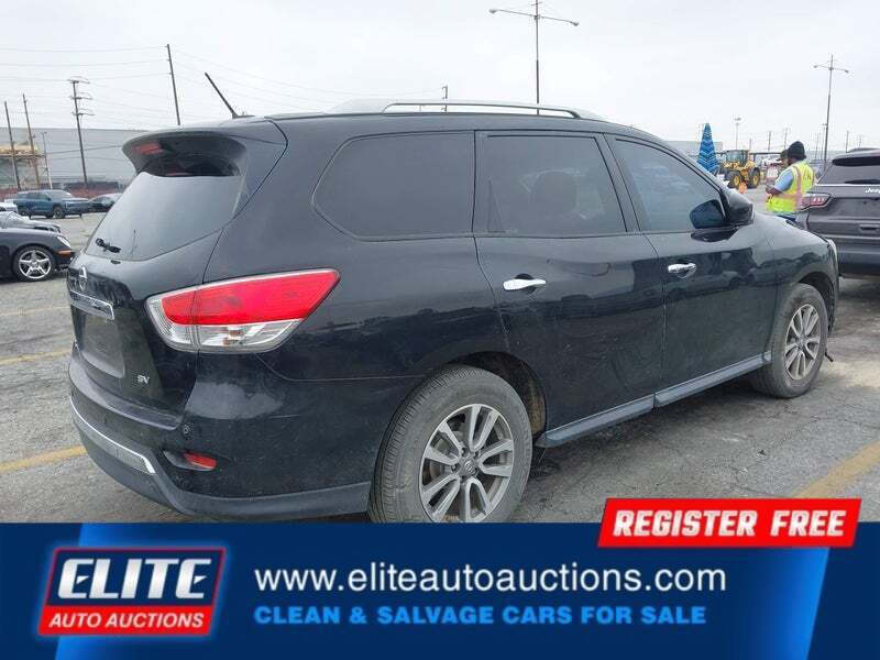 2016 Nissan Pathfinder SV