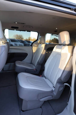 2019 Chrysler Pacifica Touring L