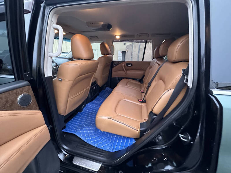 2016 Infiniti QX80