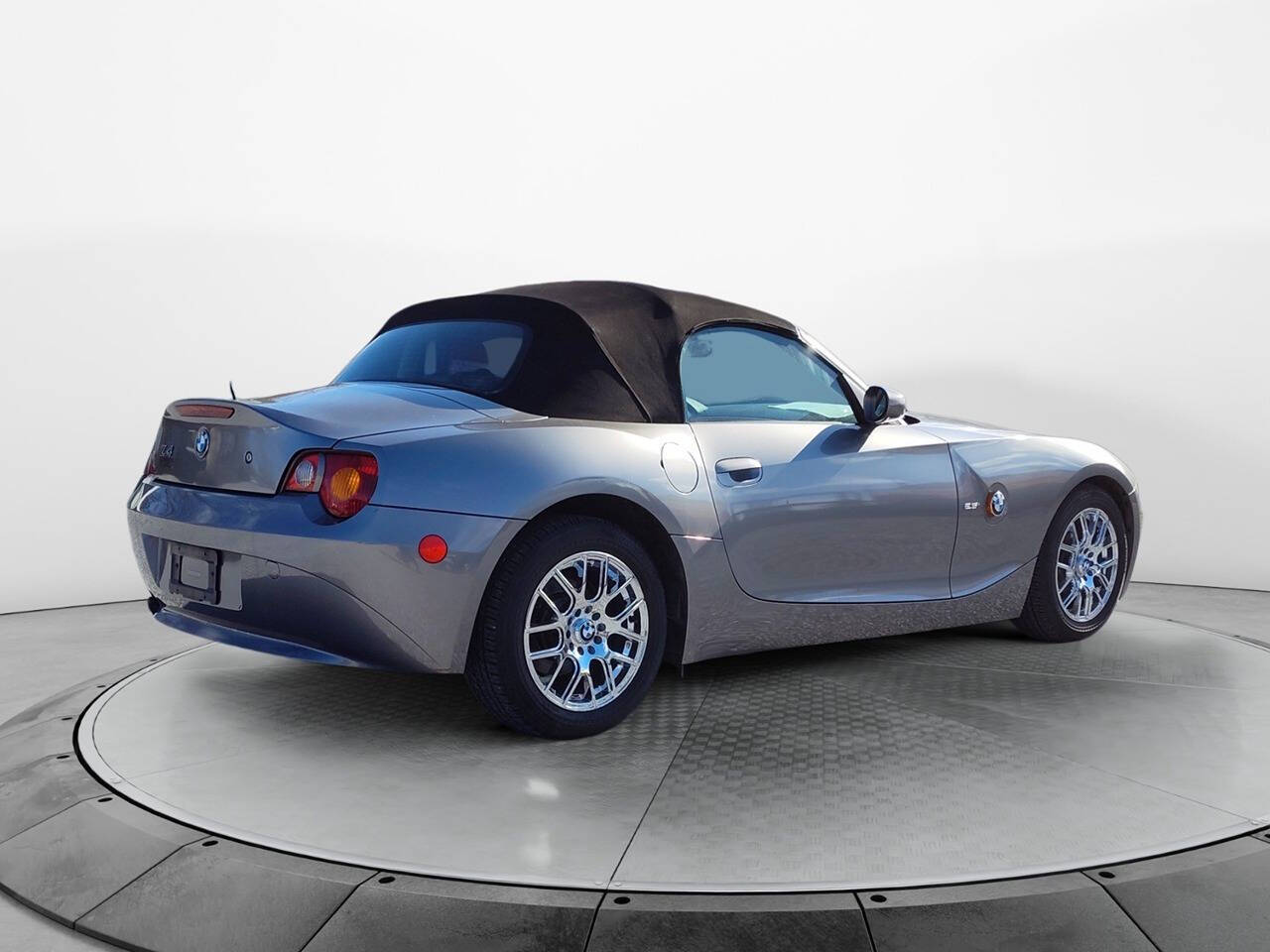 2003 BMW Z4 for sale at Tennessee Motors in Elizabethton, TN