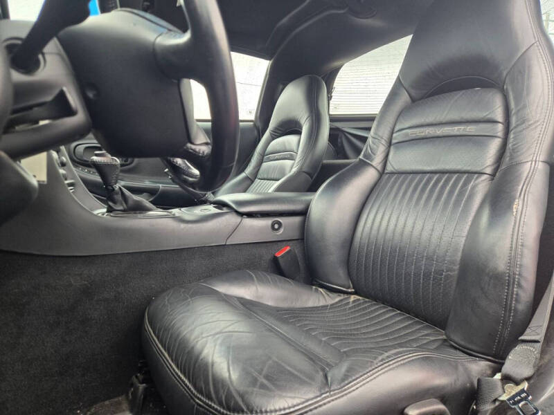 2004 Chevrolet Corvette