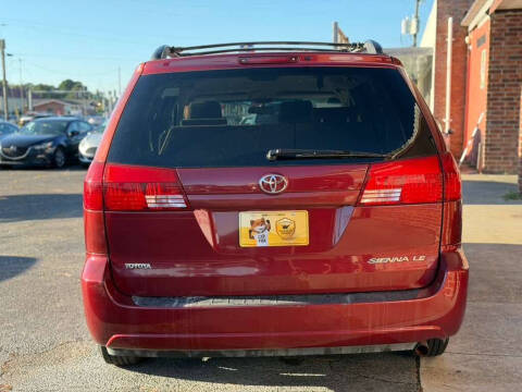 2005 Toyota Sienna CE 7 Passenger