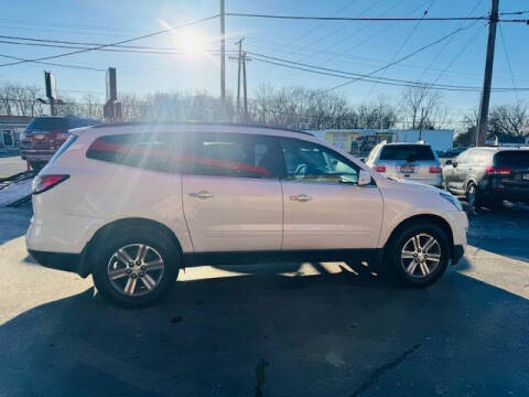 2017 Chevrolet Traverse LT
