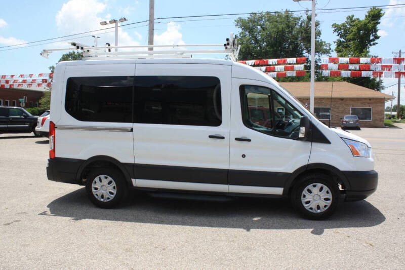 Image 9 of 2018 Ford Transit 150 XLT