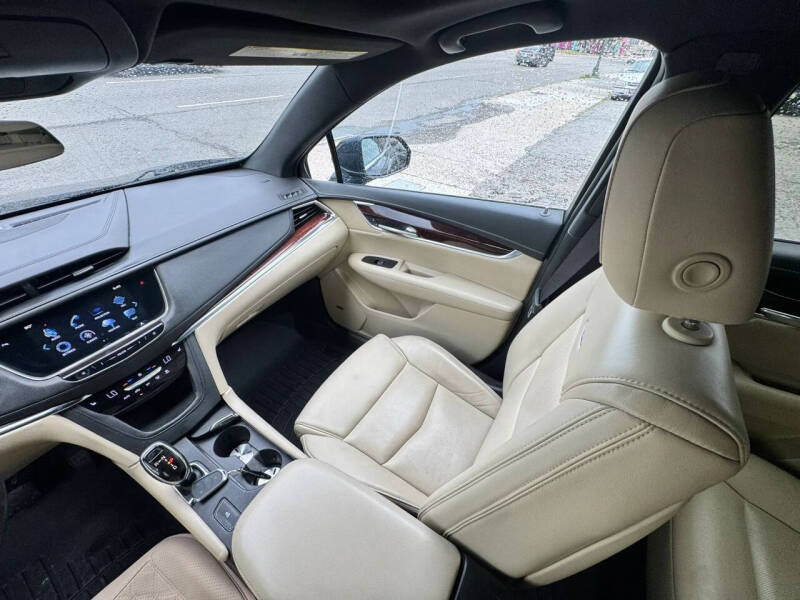 2017 Cadillac XT5 Luxury
