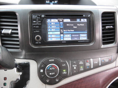 2014 Toyota Sienna XLE 7-Passenger