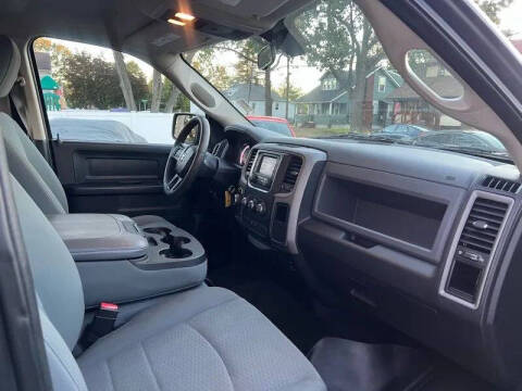 2017 RAM 1500 Express