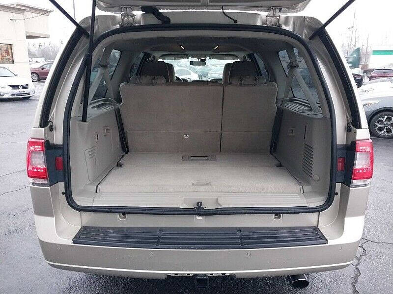 2017 Lincoln Navigator L Select