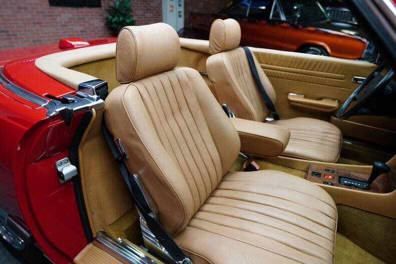 1986 Mercedes-Benz 560-Class 560 SL