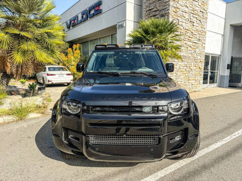 2023 Land Rover Defender 110 SE