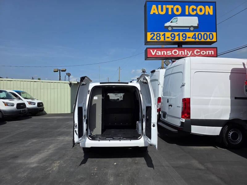 2019 Nissan NV200