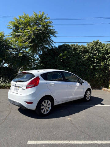 2011 Ford Fiesta SE