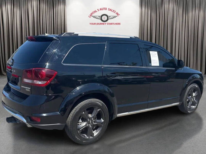 2019 Dodge Journey Crossroad