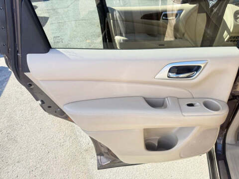 2015 Nissan Pathfinder SL