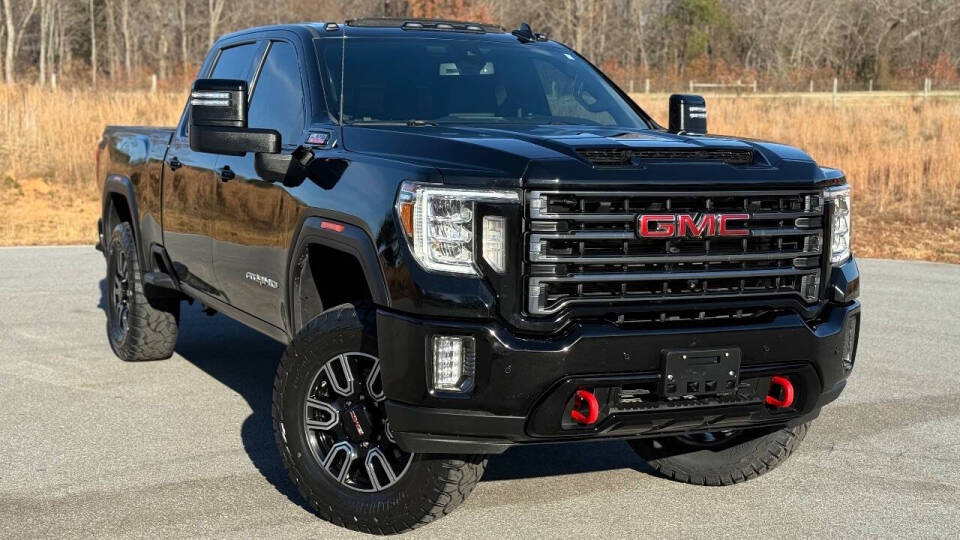 2022 GMC Sierra 2500HD AT4's photo