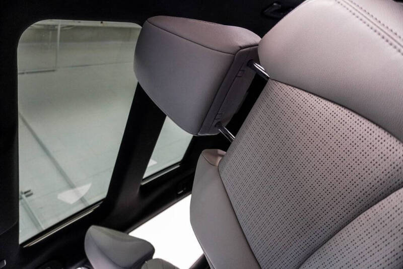 2024 Toyota bZ4X Limited