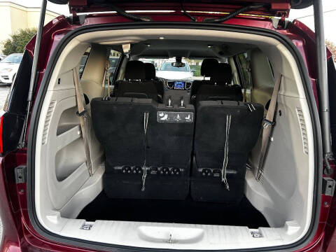 2017 Chrysler Pacifica Touring