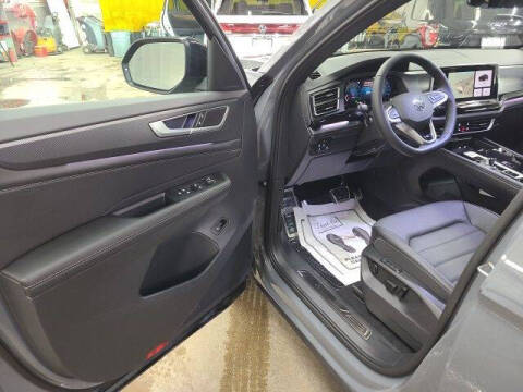 2026 Volkswagen Atlas Cross Sport SEL R-Line Black 4Motion