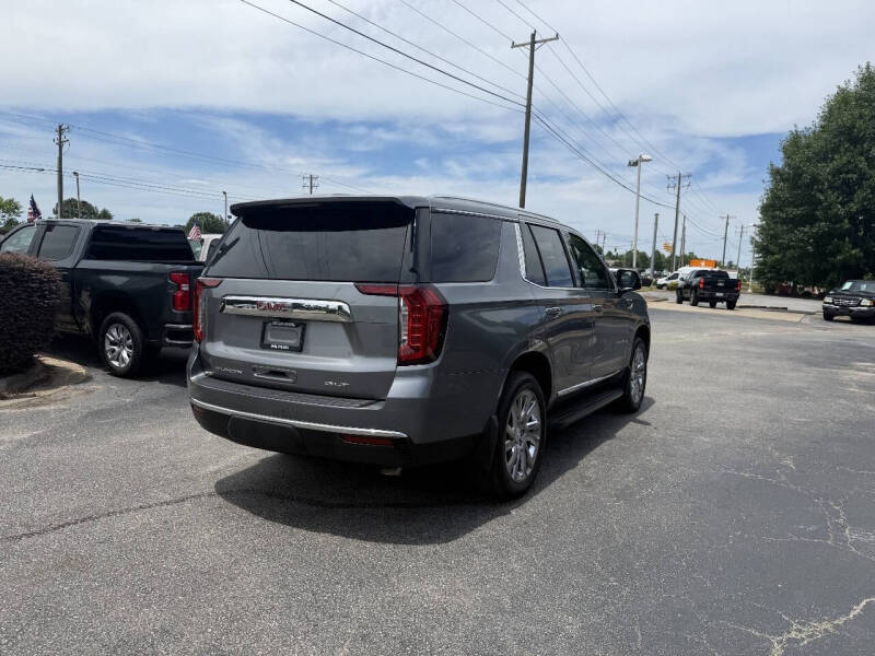 2021 GMC Yukon SLT