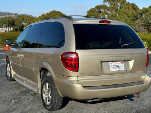 2005 Dodge Grand Caravan SXT