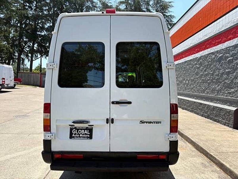 2005 Freightliner Sprinter 2500