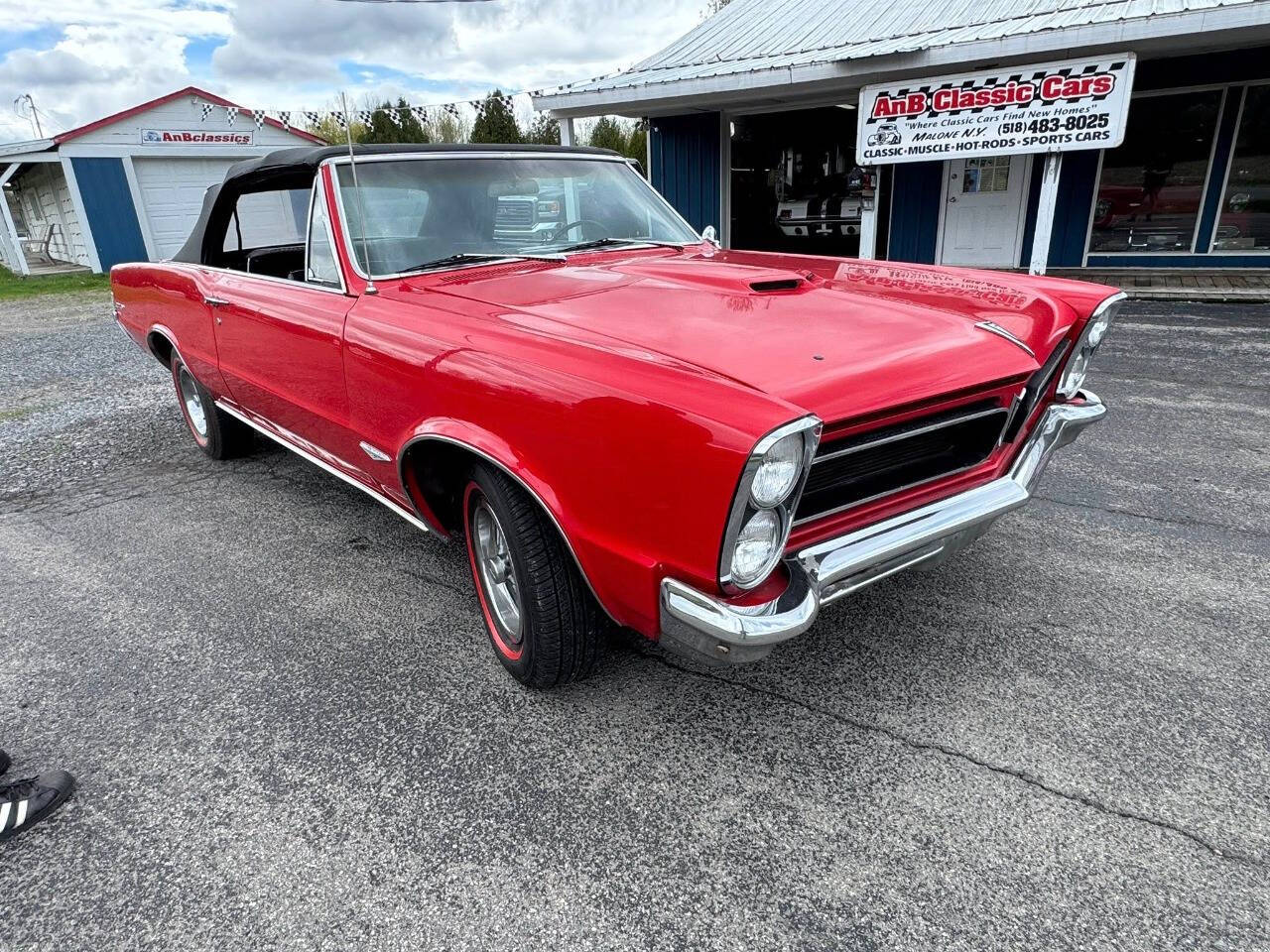 1965 Pontiac GTO 2